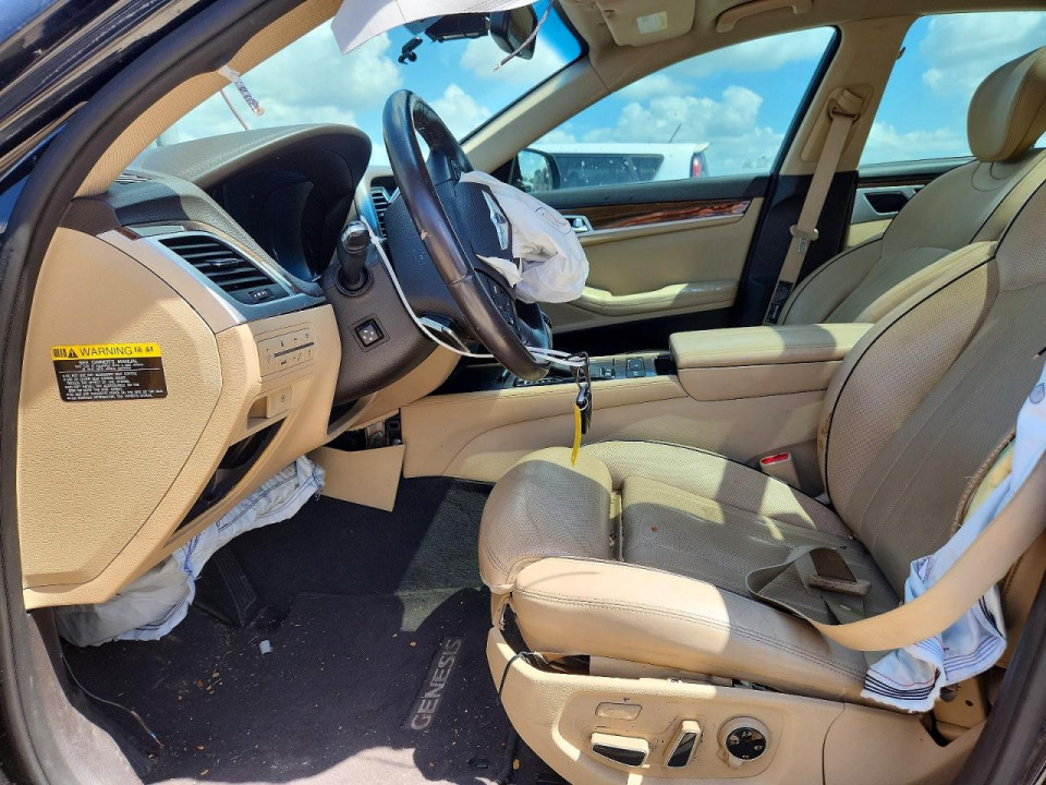 Hyundai GENESIS 2015 — Copart