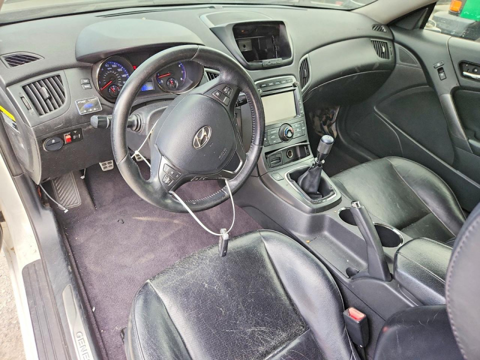 Hyundai GENESIS 2011 — Copart