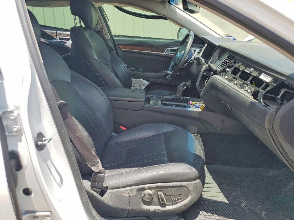 Hyundai GENESIS 2015 — Copart