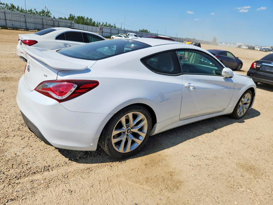 Hyundai GENESIS 2016 — Copart
