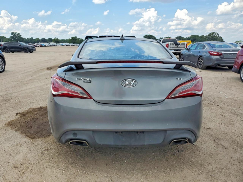Hyundai GENESIS 2010 — Copart
