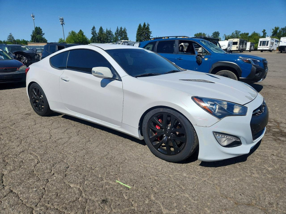Hyundai GENESIS 2015 — Copart