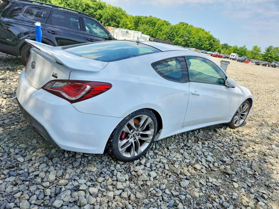 Hyundai GENESIS 2015 — Copart