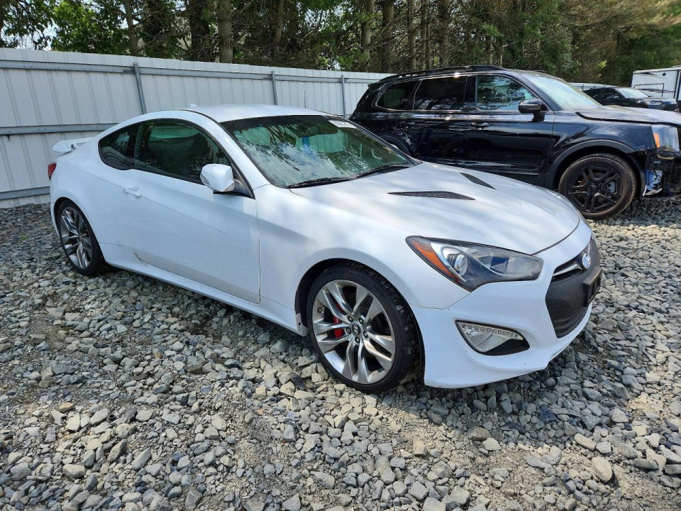 Hyundai GENESIS 2015 — Copart