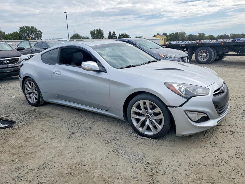 Hyundai GENESIS 2013 — Copart