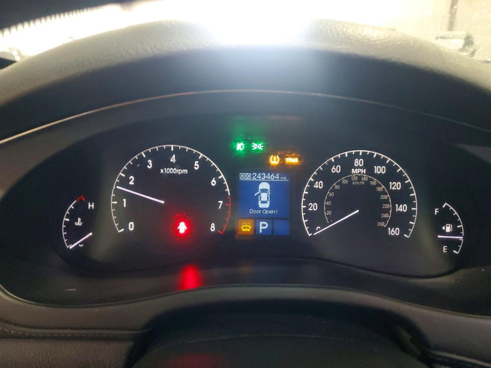 Hyundai GENESIS 2010 — Copart