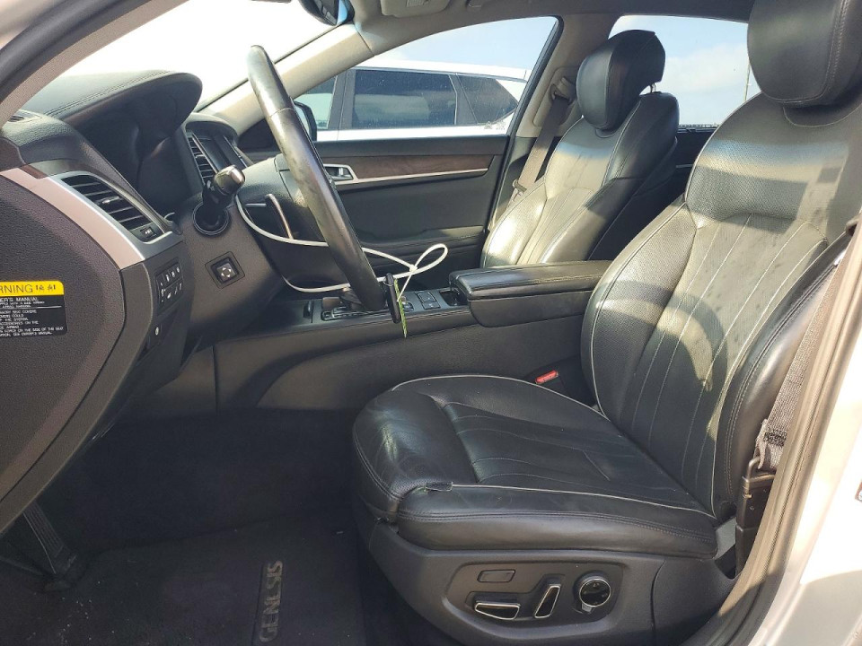 Hyundai GENESIS 2015 — Copart
