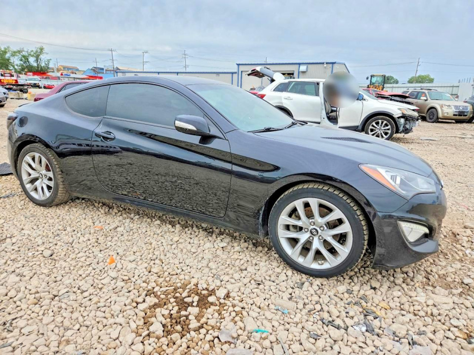 Hyundai GENESIS 2015 — Copart