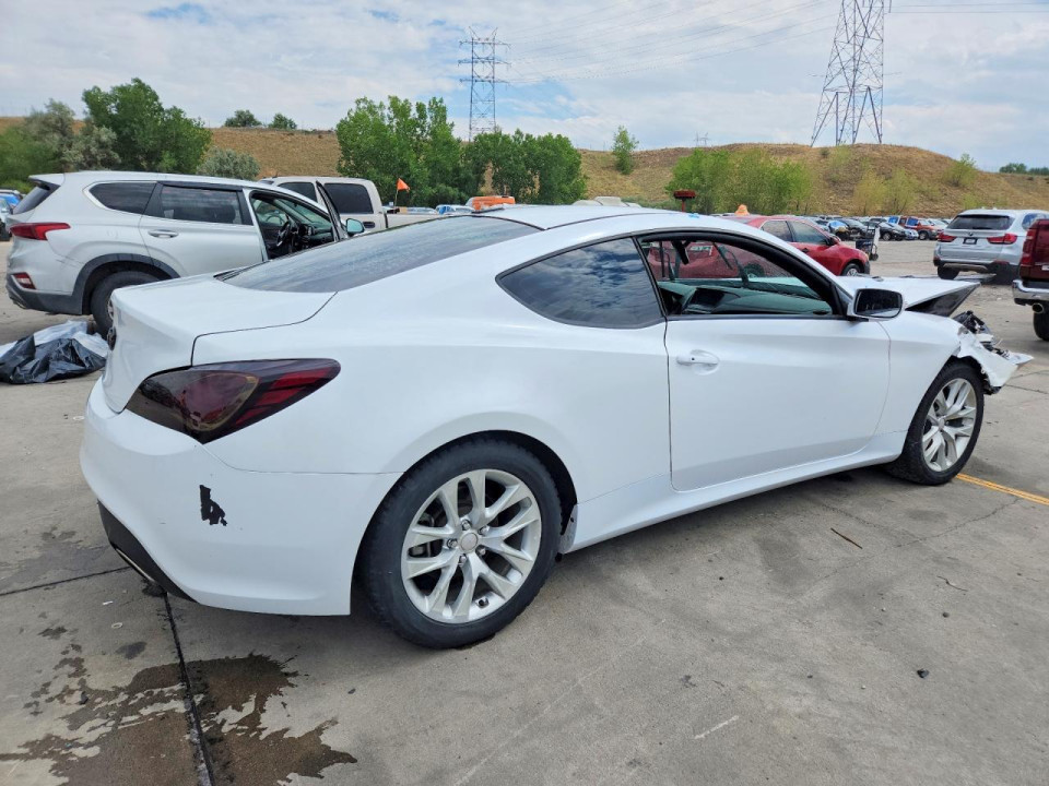 Hyundai GENESIS 2016 — Copart
