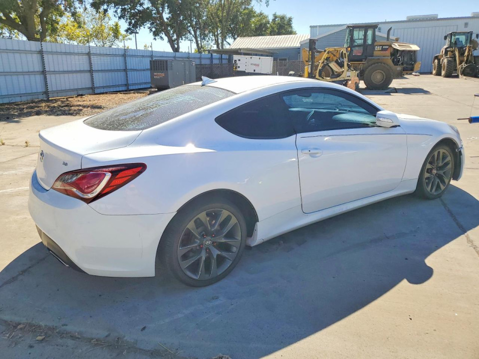 Hyundai GENESIS 2015 — Copart