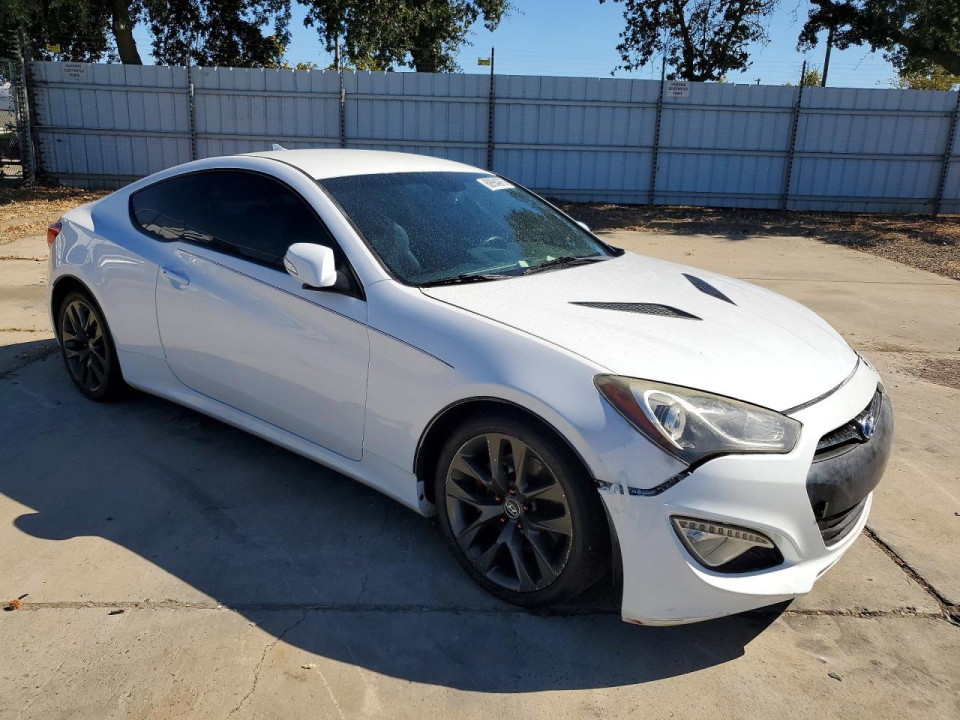 Hyundai GENESIS 2015 — Copart