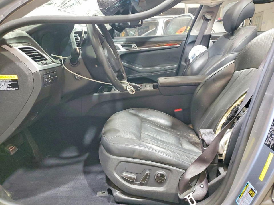 Hyundai GENESIS 2015 — Copart