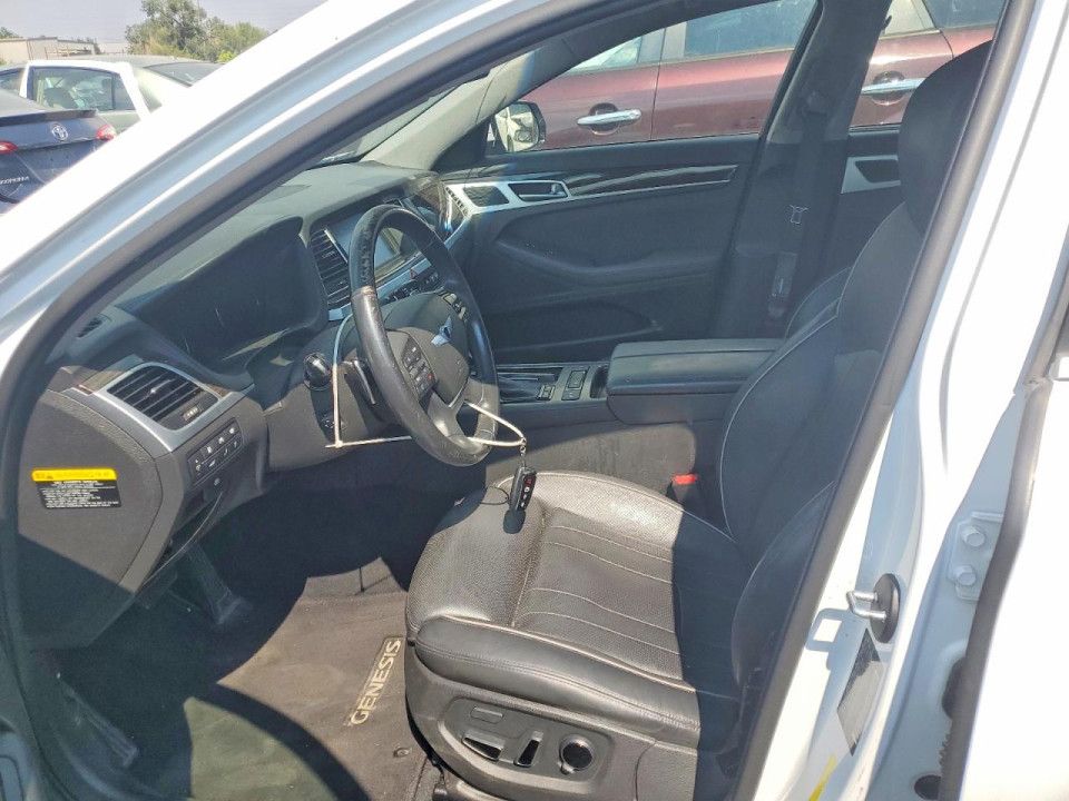 Hyundai GENESIS 2015 — Copart