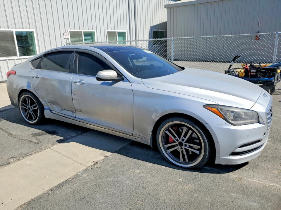Hyundai GENESIS 2015 — Copart