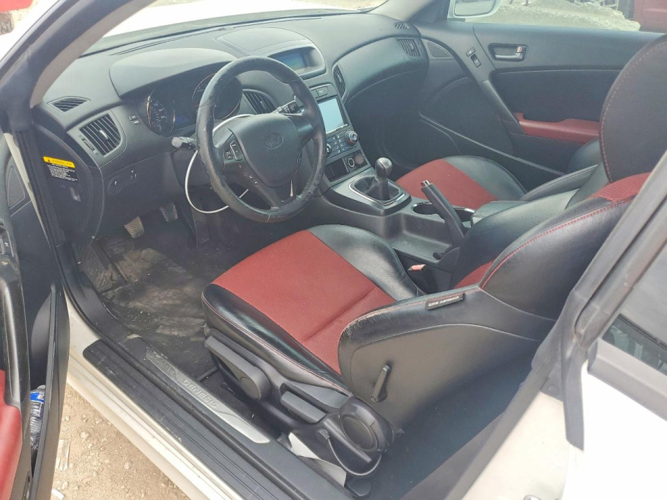Hyundai GENESIS 2011 — Copart