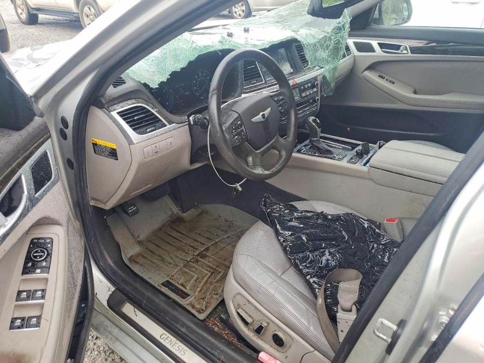 Hyundai GENESIS 2015 — Copart