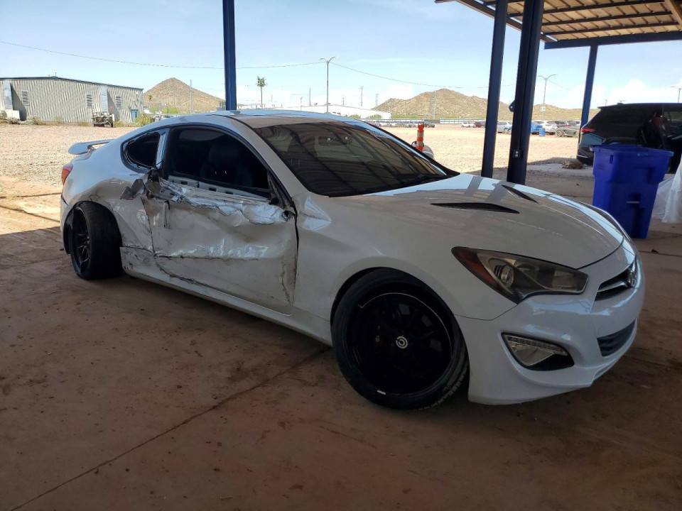 Hyundai GENESIS 2016 — Copart