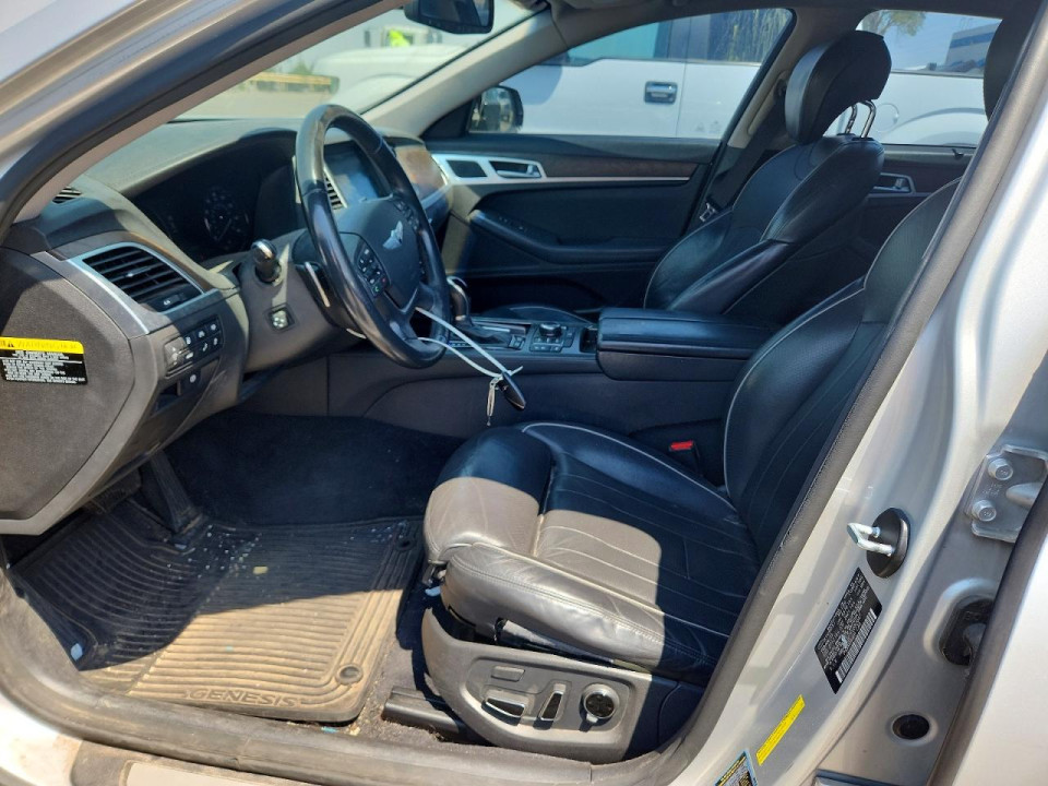 Hyundai GENESIS 2015 — Copart