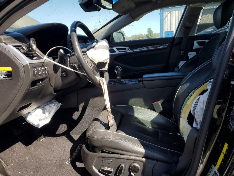 Hyundai GENESIS 2015 — Copart