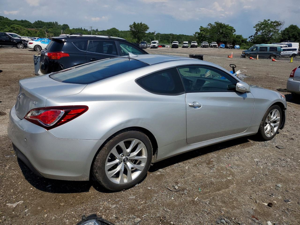 Hyundai GENESIS 2013 — Copart