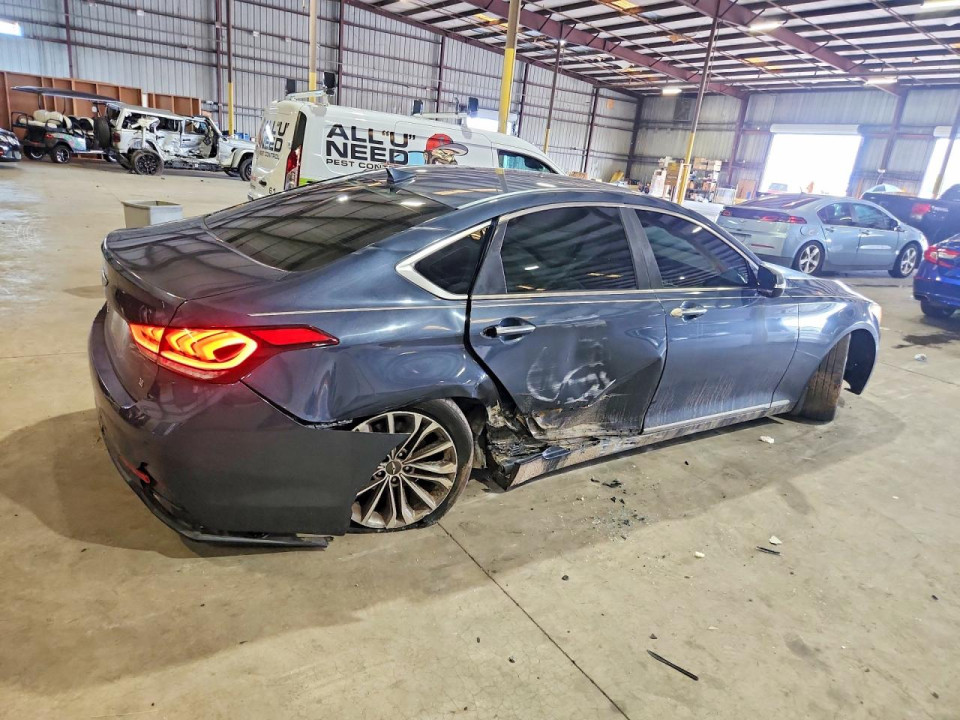Hyundai GENESIS 2015 — Copart