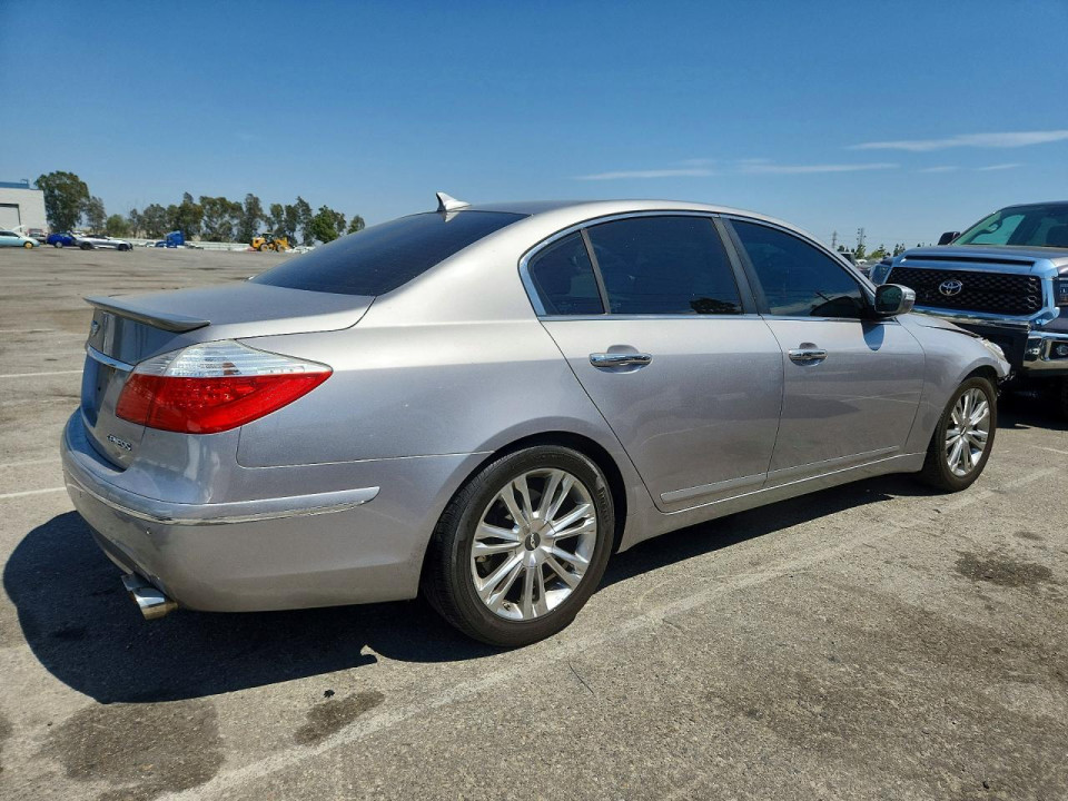 Hyundai GENESIS 2011 — Copart