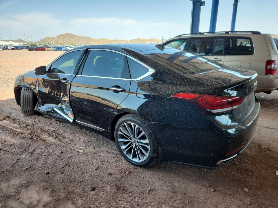 Hyundai GENESIS 2015 — Copart