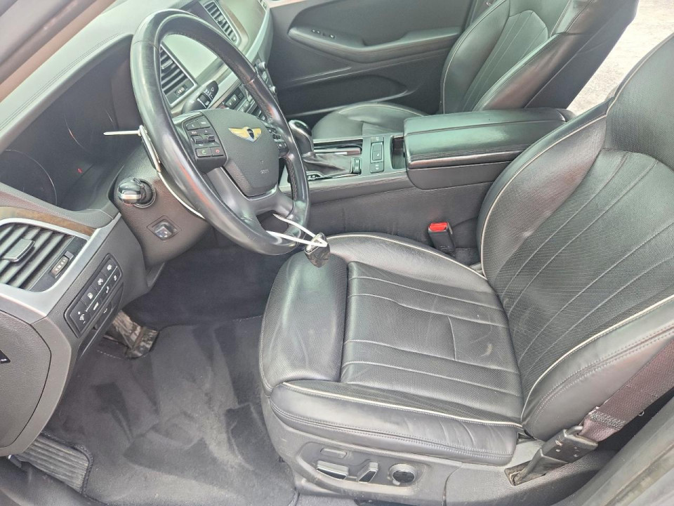 Hyundai GENESIS 2015 — Copart