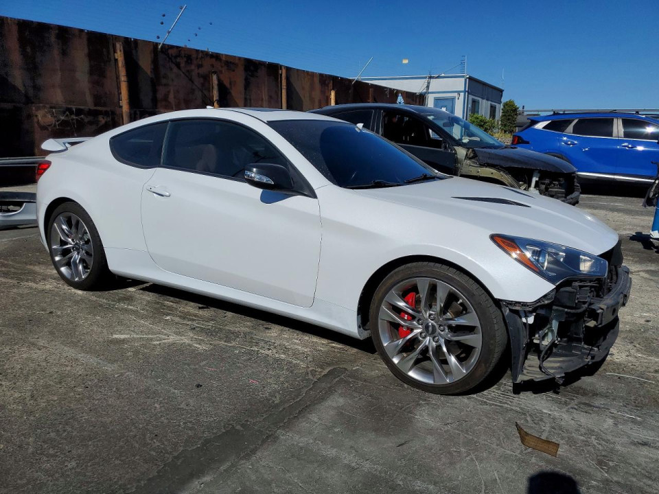 Hyundai GENESIS 2015 — Copart