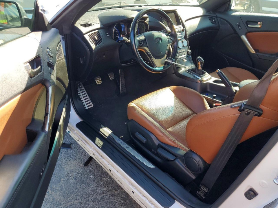 Hyundai GENESIS 2015 — Copart