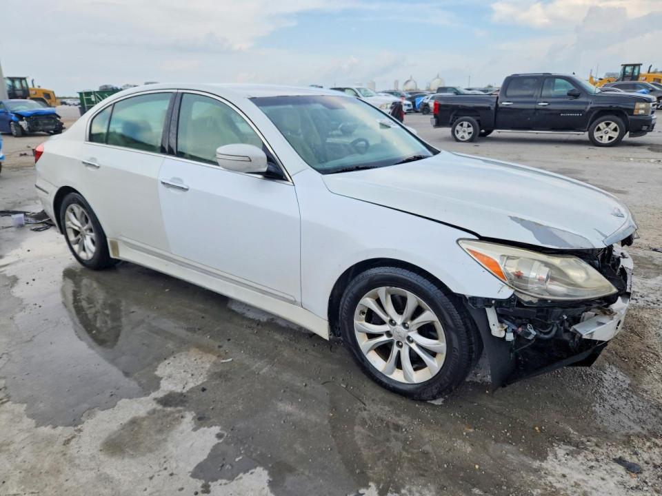 Hyundai GENESIS 2012 — Copart