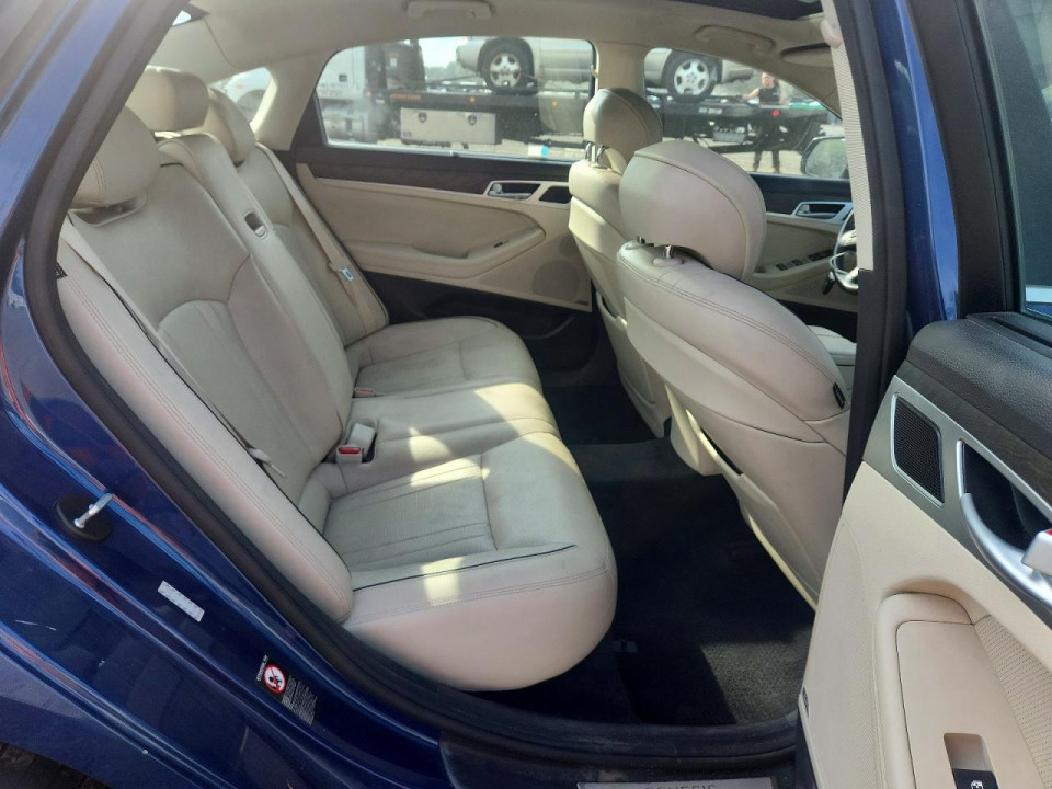 Hyundai GENESIS 2015 — Copart