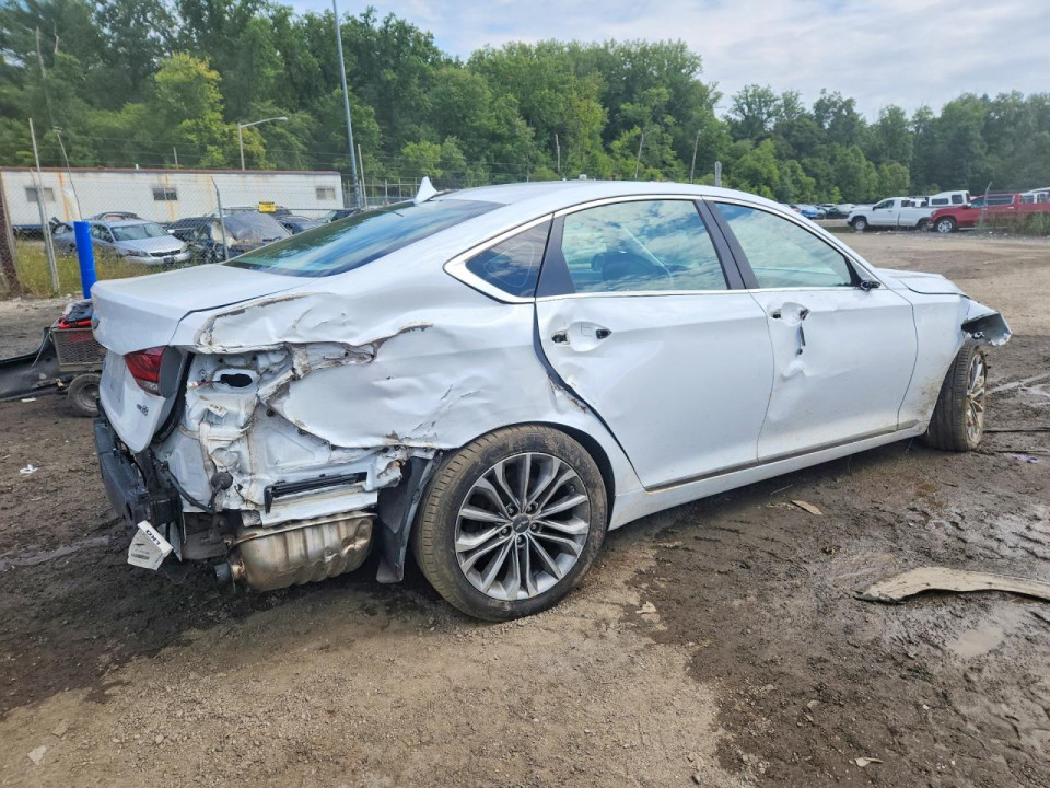 Hyundai GENESIS 2015 — Copart