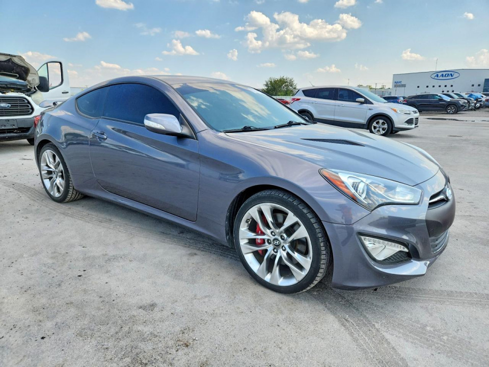 Hyundai GENESIS 2015 — Copart
