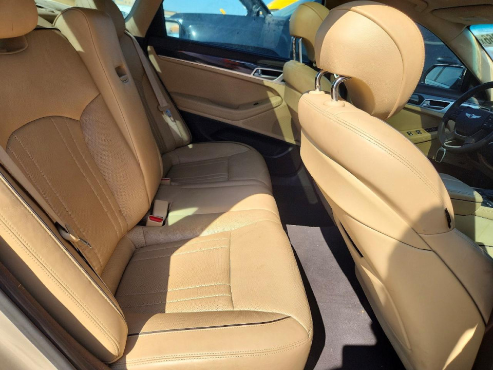 Hyundai GENESIS 2015 — Copart