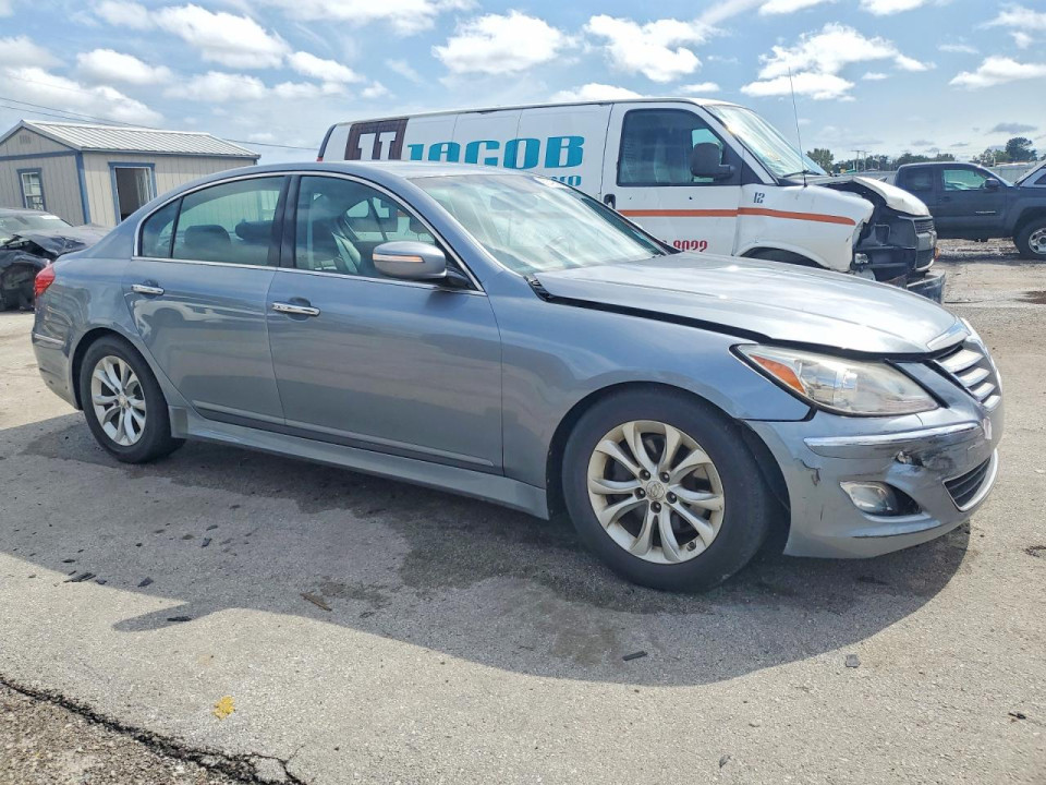 Hyundai GENESIS 2013 — Copart