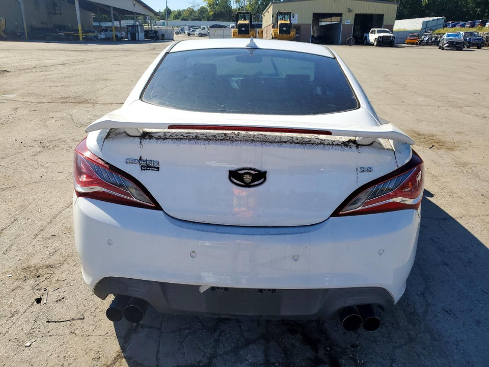 Hyundai GENESIS 2015 — Copart