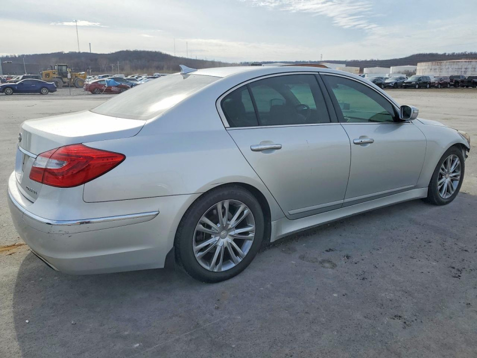 Hyundai GENESIS 2013 — Copart