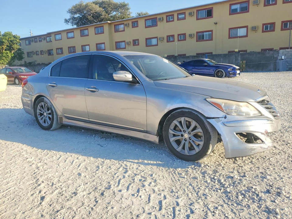 Hyundai GENESIS 2013 — Copart