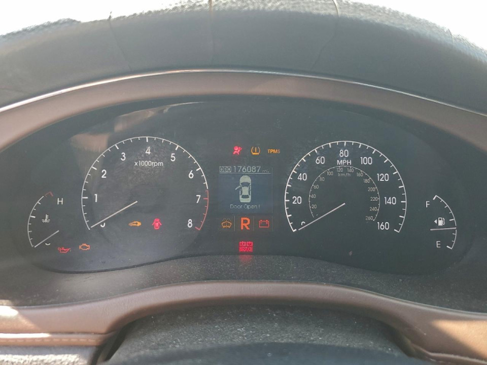 Hyundai GENESIS 2011 — Copart