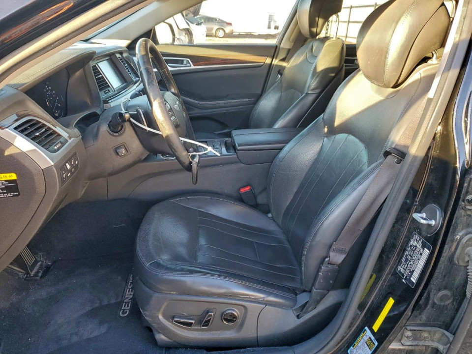 Hyundai GENESIS 2015 — Copart