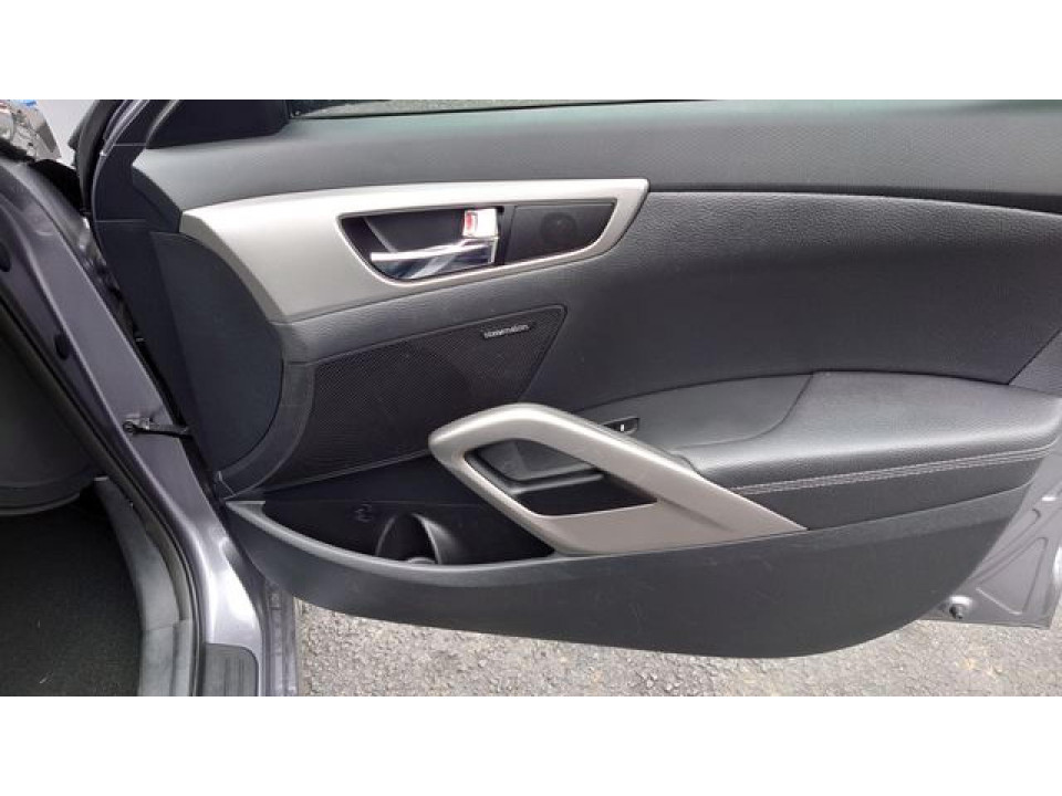 Hyundai VELOSTER 2016 — Copart