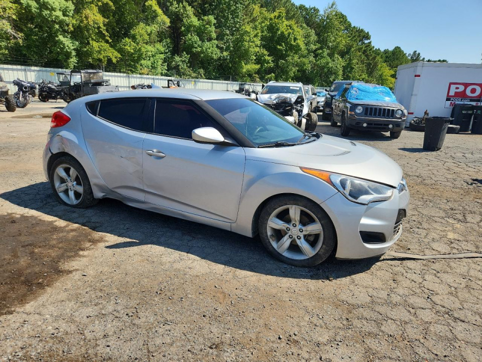 Hyundai VELOSTER 2015 — Copart