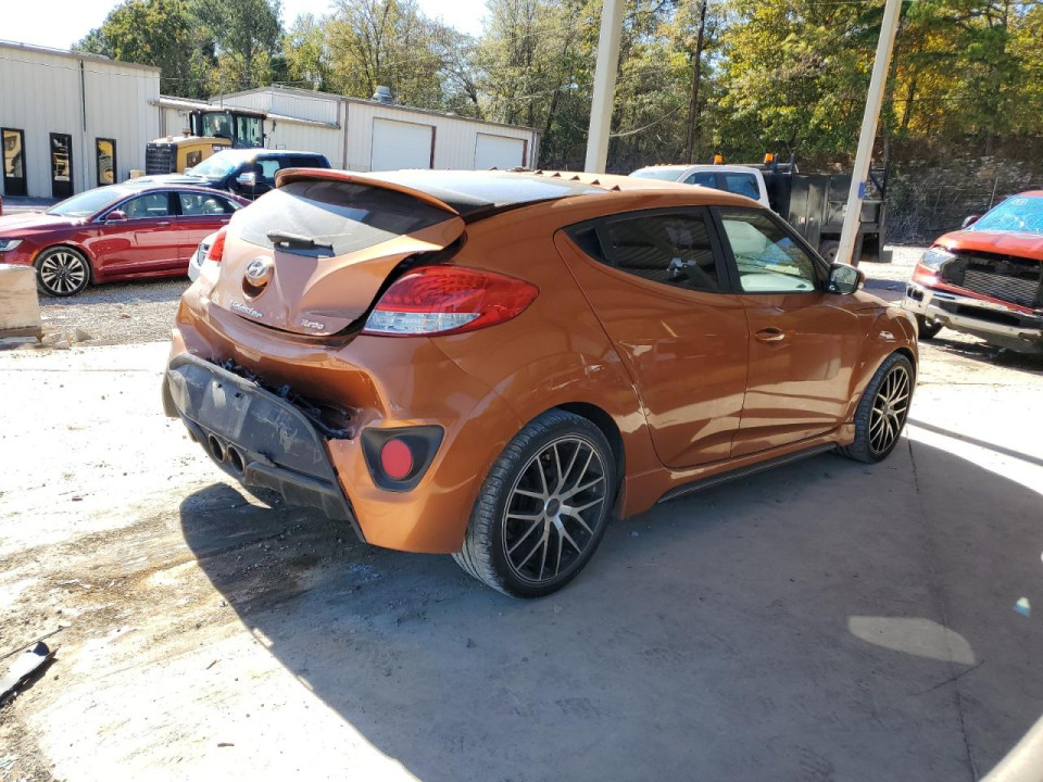 Hyundai VELOSTER 2016 — Copart