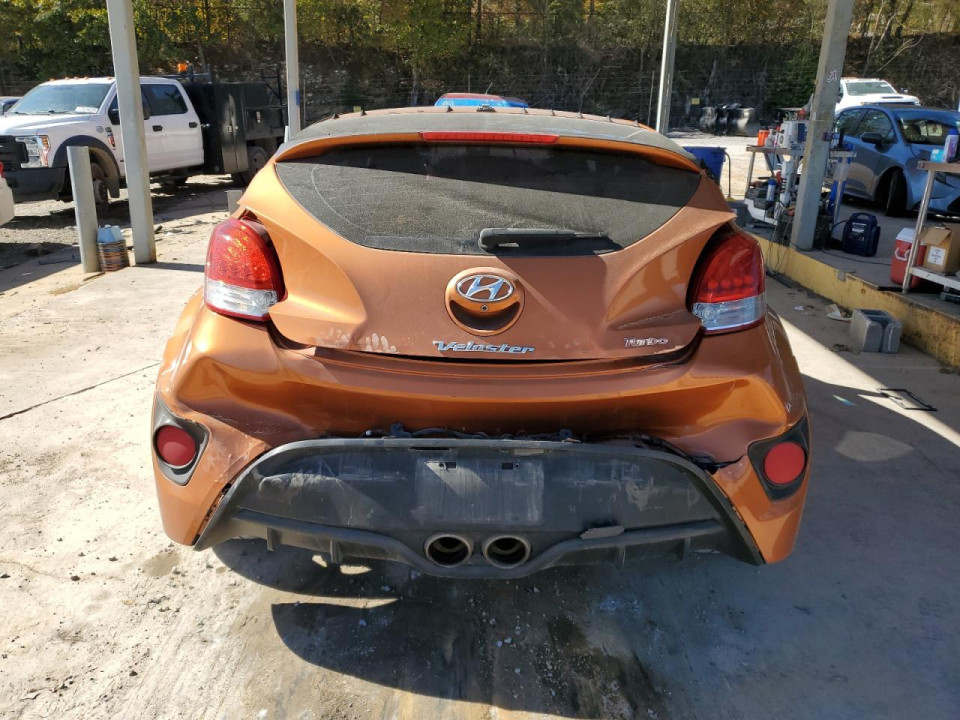 Hyundai VELOSTER 2016 — Copart