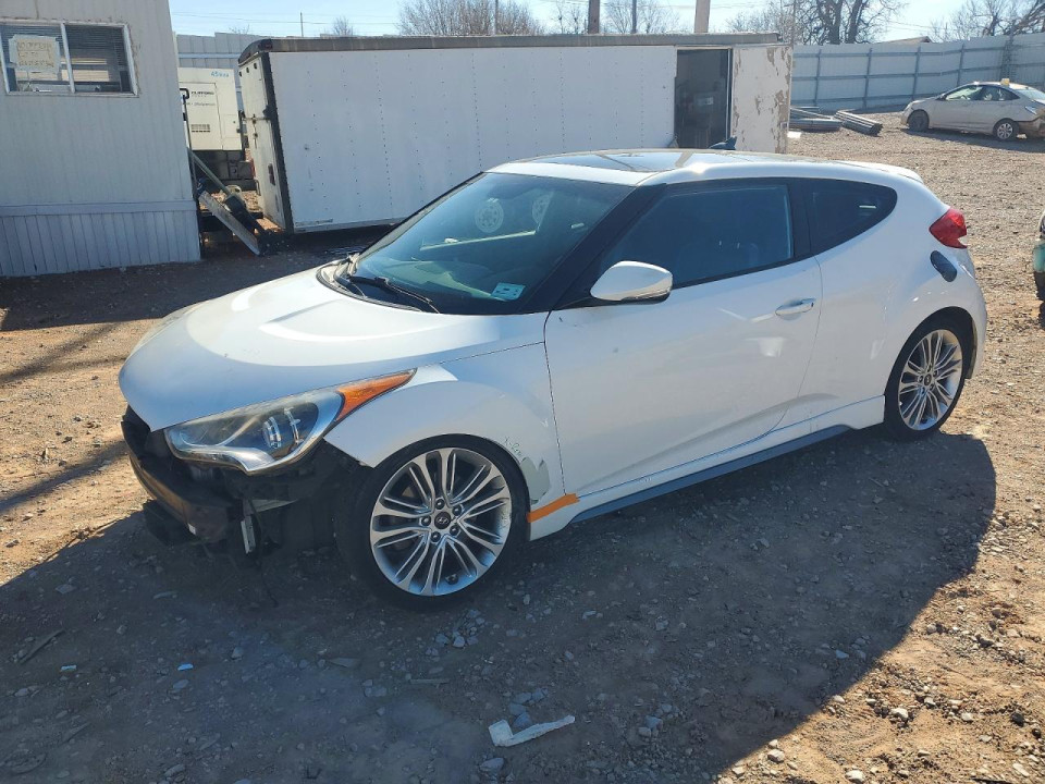 Hyundai VELOSTER 2016 — Copart