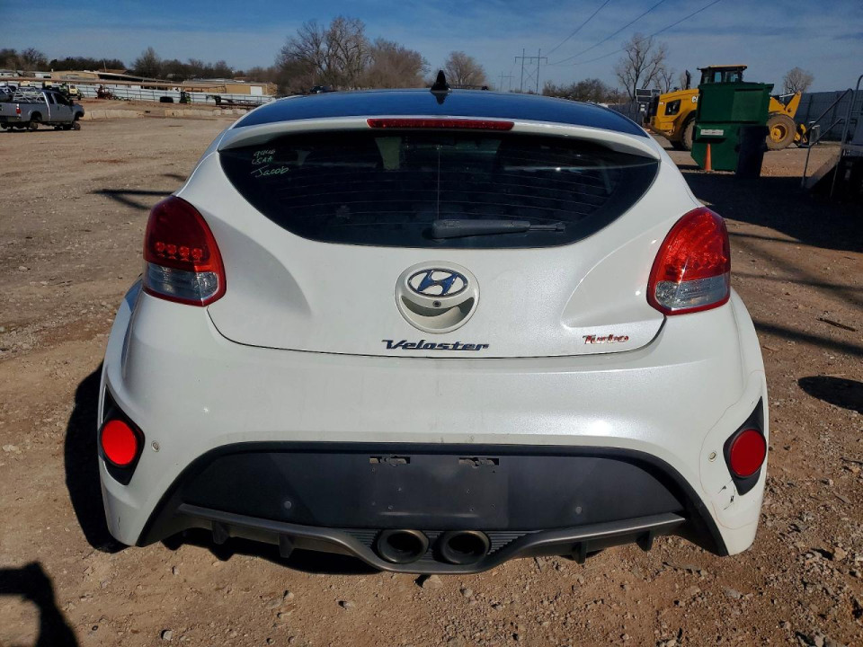 Hyundai VELOSTER 2016 — Copart