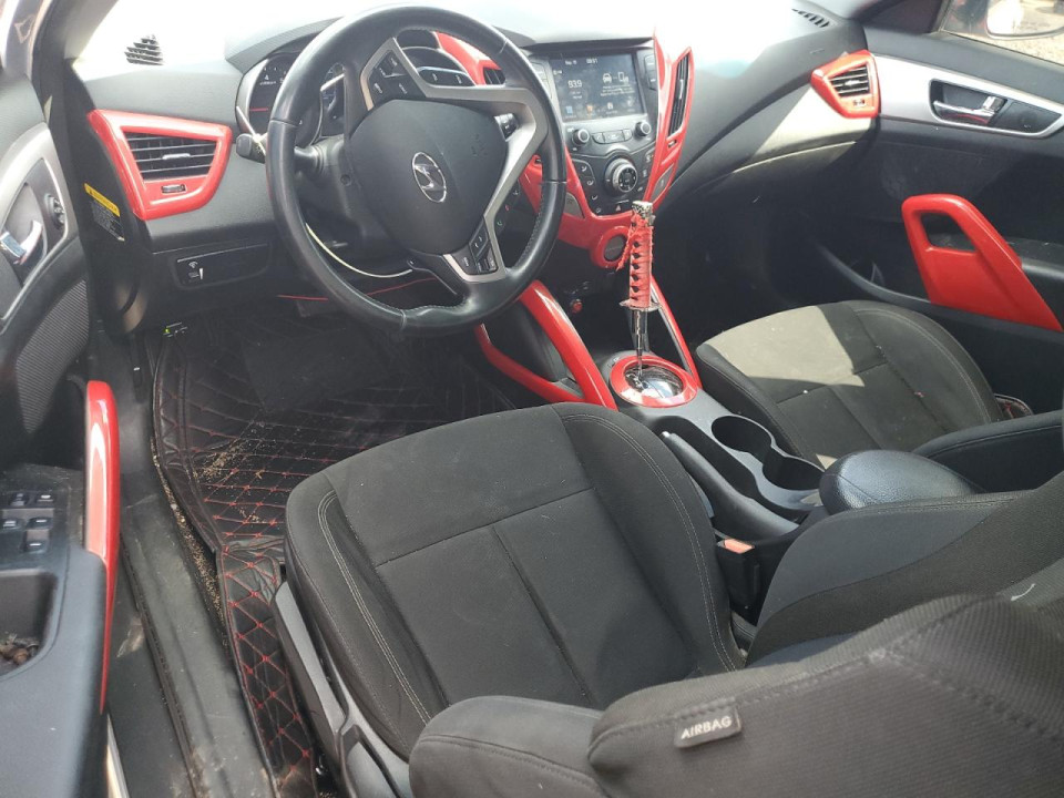 Hyundai VELOSTER 2017 — Copart