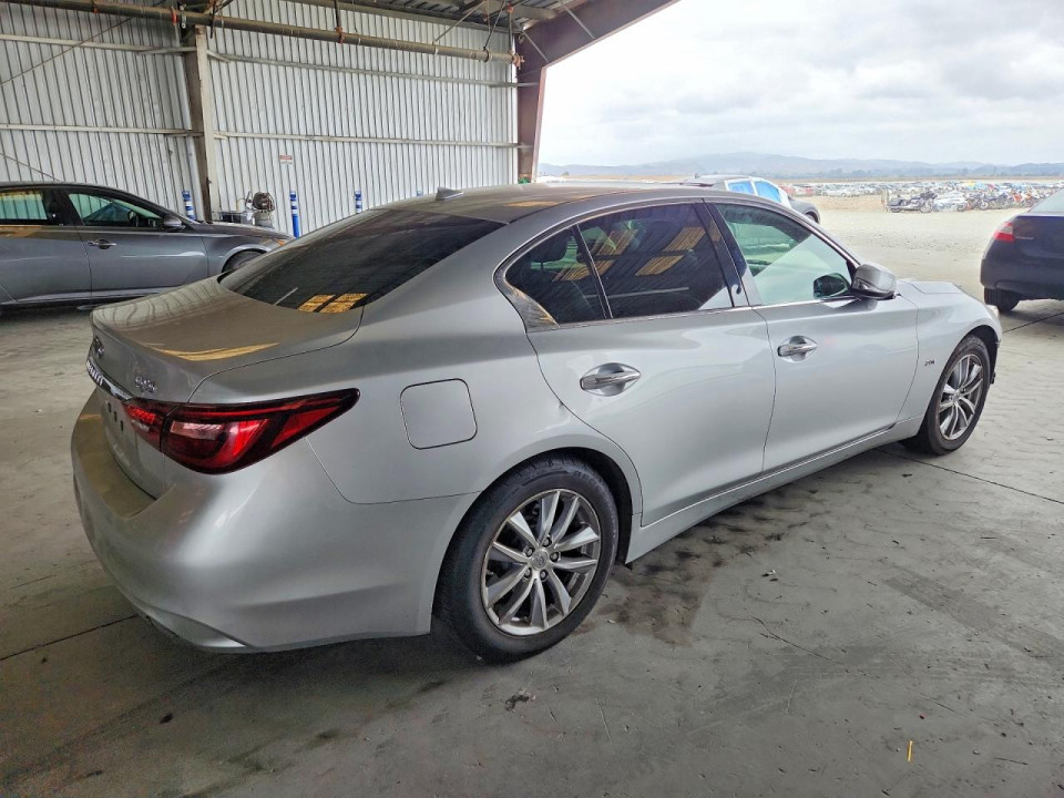 Infiniti Q50 2.0T PURE 2018 — Copart
