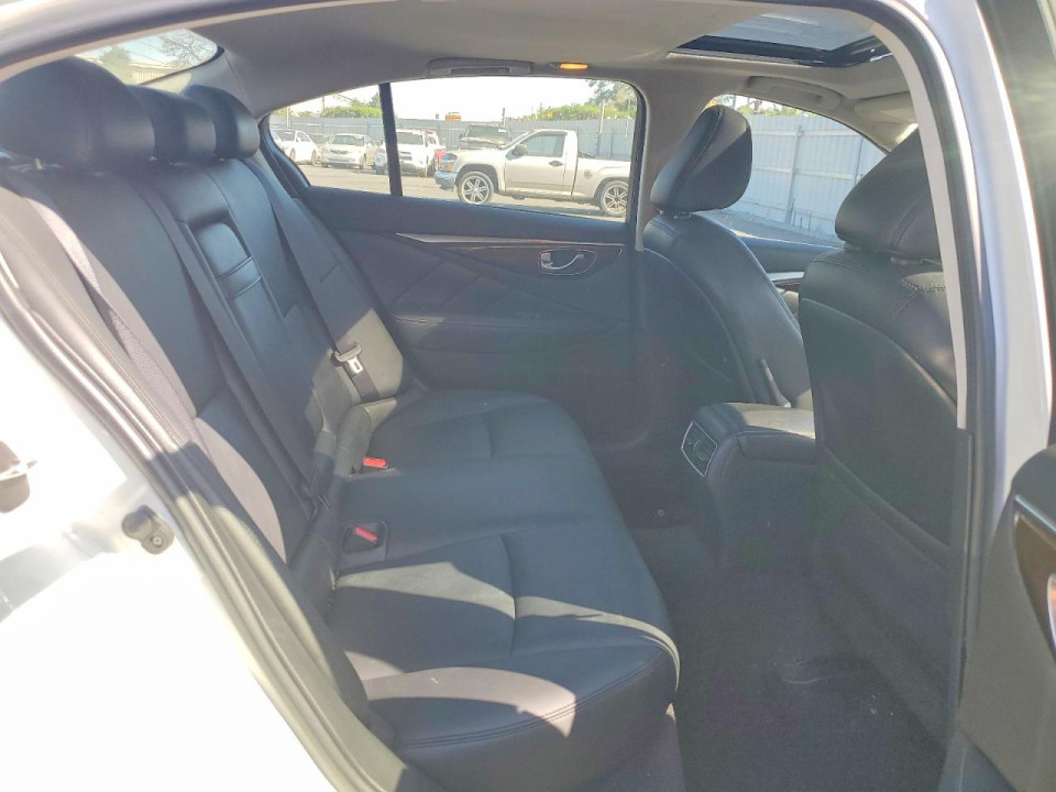 Infiniti Q50 3.0T LUXE 2019 — Copart